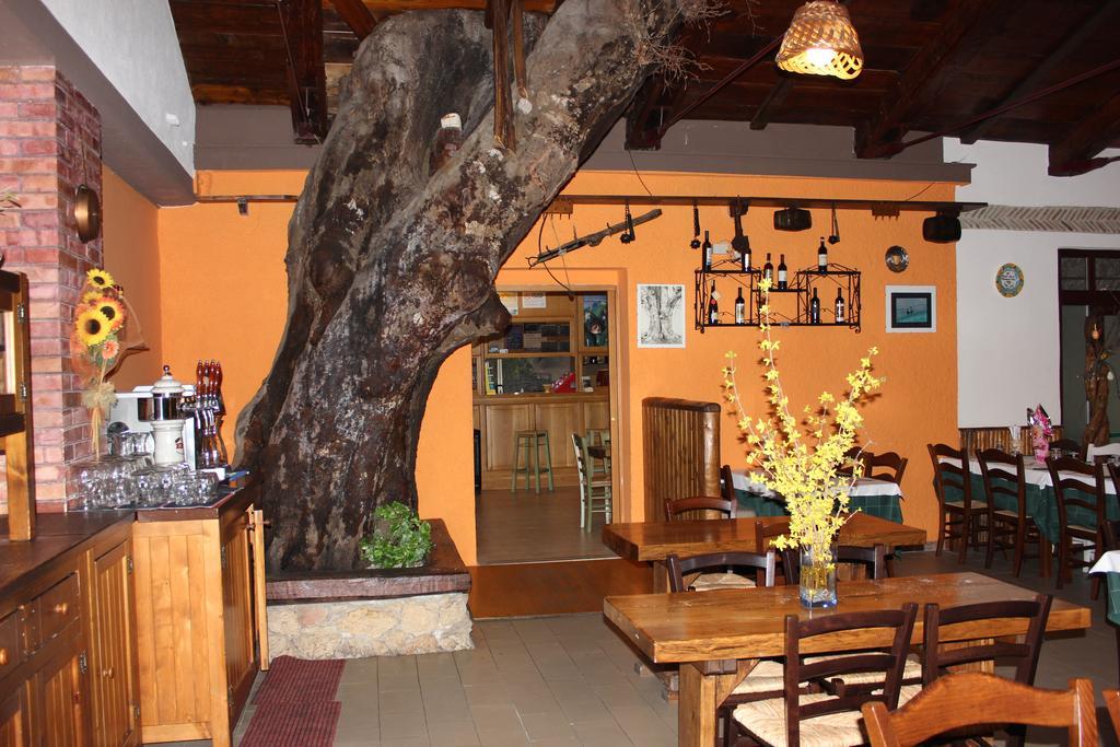 Albergo Ristorante Montecucco Da Tobia 시길로 외부 사진